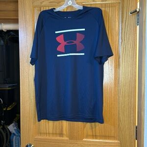 Under Armour loose fit men’s XXL tshirt dark navy blue